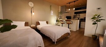 Make a reservation directly and save Special bene - Garage House Hotel ISHIUCHI BASE 01 / Hiroshima Hiroshima