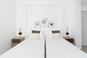 8 bedrooms, free WiFi - Infinite Blue Apartments (Malevizi)