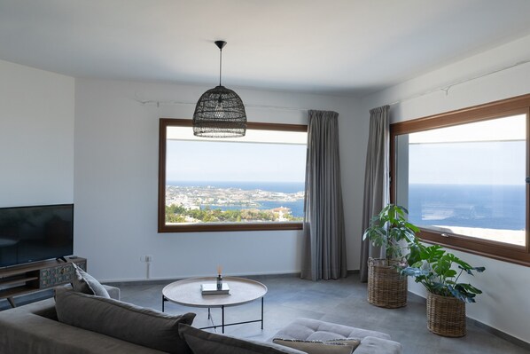 Interior - Infinite Blue Apartments (Malevizi)