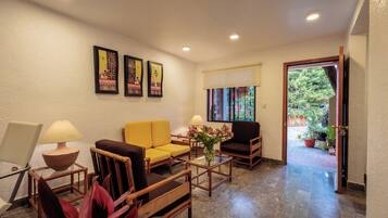 Apartment | Living area | 32-inch LED TV with cable channels