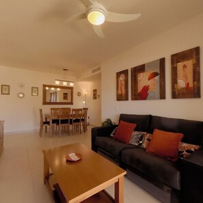 TV - TORRELITORAL ÁTICO 2 DORMITORIOS (Torre del Mar)