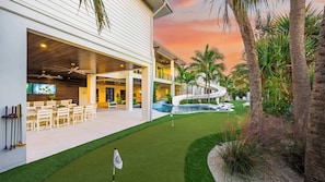 Property grounds - 60ft. Water Slide - Golf Simulator - Mini Golf (Sarasota)