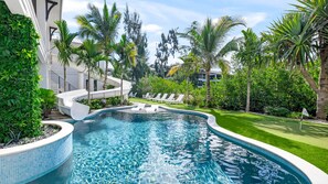 Outdoor pool, a heated pool - 60ft. Water Slide - Golf Simulator - Mini Golf (Sarasota)