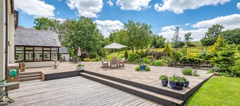Waterland Farmhouse