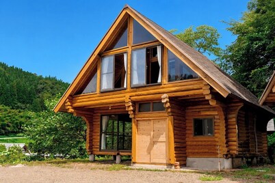 Forest House  Capacity 8 people with separate  / County Market Gifu