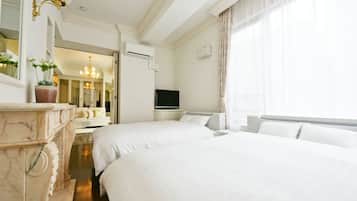 3 bedrooms, desk, iron/ironing board, free WiFi