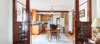 The Beekeeper's Inn- Quiet country retreat