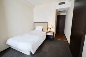 1 habitación, escritorio, tabla de planchar con plancha y wifi gratis 