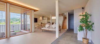 Dogs OK A rental villa in front of the beach that / Oigun Fukui