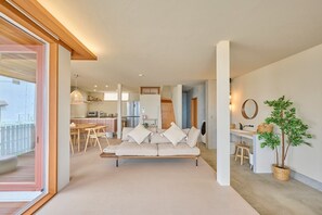 TV - Dogs OK A rental villa in front of the beach that / Oigun Fukui (Oigun)