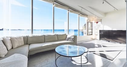 Ocean front up to 7 people / Zushi Kanagawa