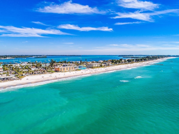 Condo, Plusieurs lits (Anna Maria Island Beach Palms 8B) | Plage