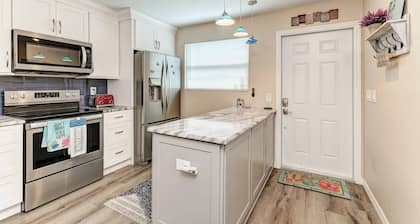 Anna Maria Island Sunshine Kiss Villa