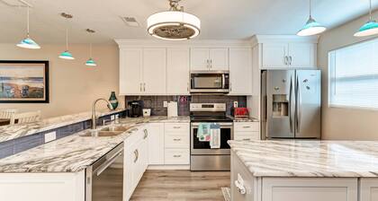 Anna Maria Island Sunshine Kiss Villa