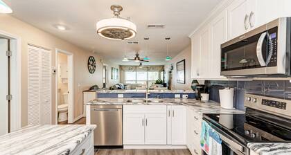 Anna Maria Island Sunshine Kiss Villa