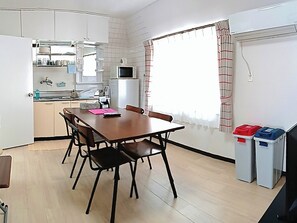 Dining - Room without meals 5 minutes walk from Beppu station 301 / Beppu Ōita (Beppu)