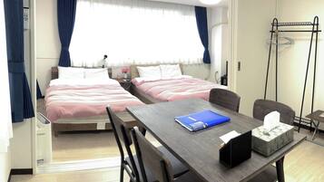 1 bedroom, desk, free WiFi, bed sheets