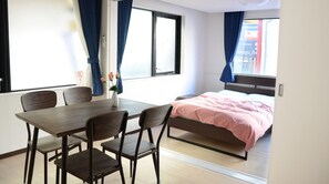 1 sovrum, skrivbord, gratis wi-fi och sängkläder