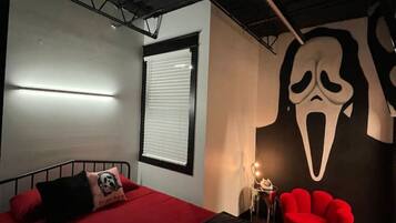 3 室のベッドルーム、デスク、アイロン / アイロン台、WiFi (無料)