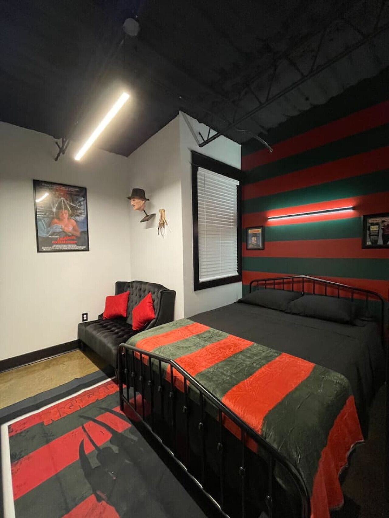 3 habitaciones, escritorio, tabla de planchar con plancha y wifi gratis 