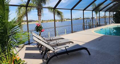 4-bedroom Gulf access, heated pool, lanai, dock