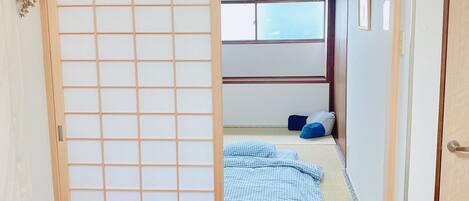 2 chambres, bureau, fer et planche à repasser, Wi-Fi gratuit