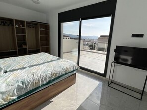 2 bedrooms, internet - Modern house Mas Bosca, with swimming pool and garden AV 67 (ROSES)