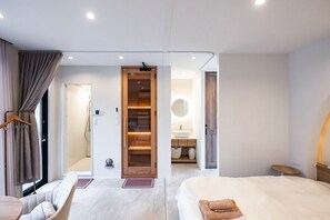 1 bedroom, desk, free WiFi, bed sheets