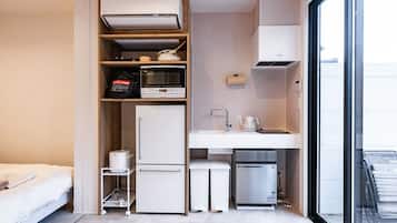 1 bedroom, desk, free WiFi, bed sheets