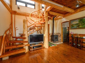Interior - Natural cedar Amagisugi log house / Ito Shizuoka (Ito)
