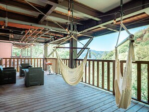 Terrace/patio - House with a large terrace and a natural hot spring rock bath / Atami Shizuoka (Atami)