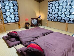 5 habitaciones, escritorio, tabla de planchar con plancha y wifi gratis 