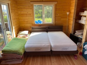 1 dormitorio y ropa de cama
