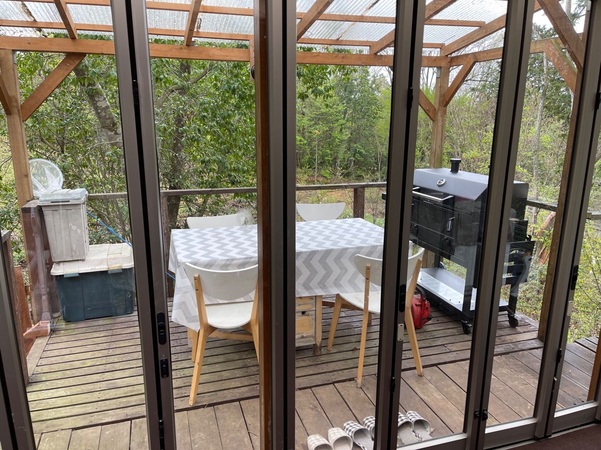 屋外ダイニングエリア