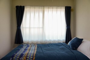 2 chambres, fer et planche à repasser, Wi-Fi gratuit, draps fournis