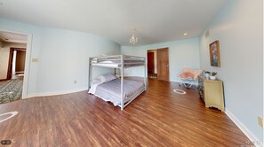 7 chambres, fer et planche Ă repasser, Wi-Fi, draps fournis