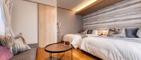 2 bedrooms, desk, iron/ironing board, free WiFi