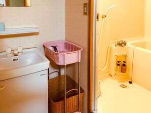 Hair dryer, towels