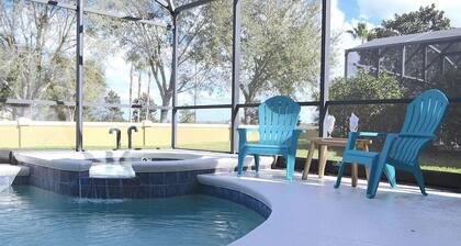 Perfect 5 bedroom family home with Pool & Jacuzzi near Disney World
