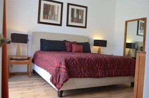 5 bedrooms, iron/ironing board, free WiFi, bed sheets