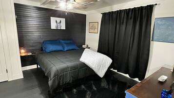 1 bedroom, in-room safe, desk, iron/ironing board