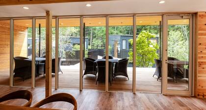 Pet building Maisonette surrounded by forest Standard / Minamitsurugun Yamanashi