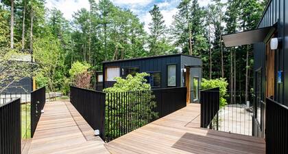Bridge Building Maisonette surrounded by forest Standard  / Minamitsurugun Yamanashi