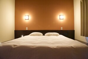 3 bedrooms, desk, free WiFi, bed sheets