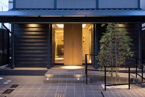 Exterior detail - Higashiyama Hills Newly opened | 1 minute walk f / Kyoto Kyōto (Kyoto)