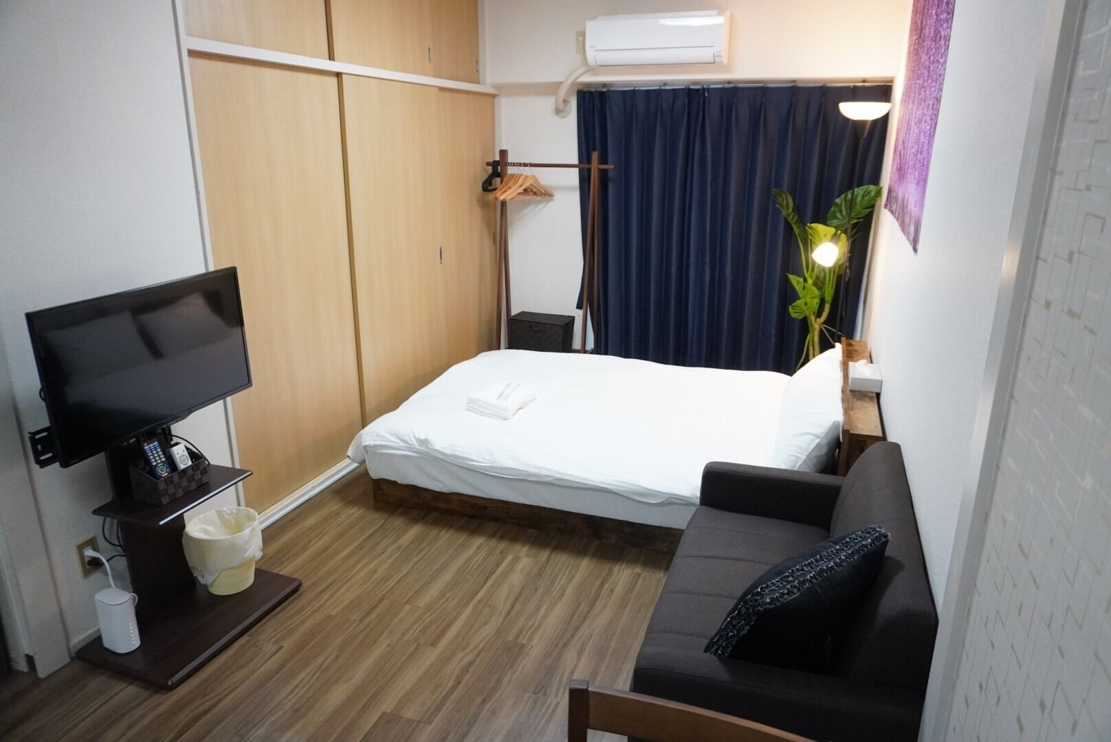 1 dormitorio, escritorio, wifi gratis y ropa de cama