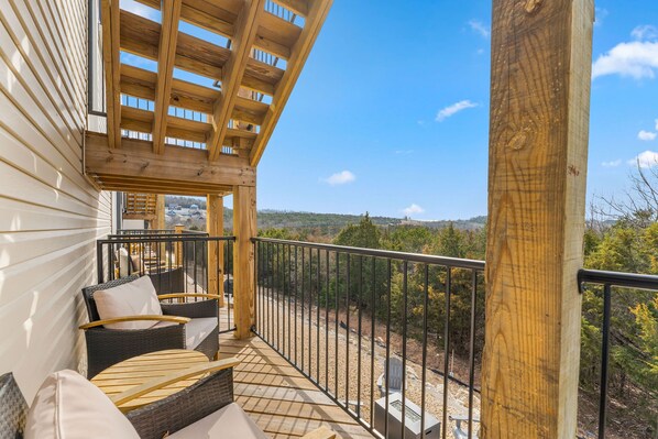 Property grounds - Lakefront, RooftopDeck, HotTub, IndoorPool, Arcade (Branson)