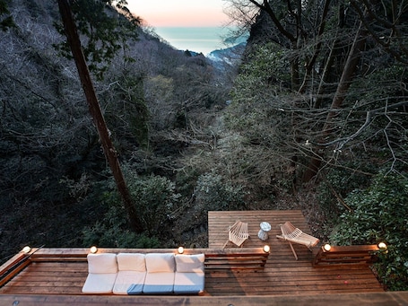 Terrace/patio. Rental vacation home in Mt Izu with an aerial terrace overlooking the ocean / Atami Shizuoka
