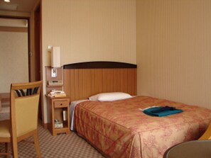 1 dormitorio, escritorio, tabla de planchar con plancha y wifi gratis