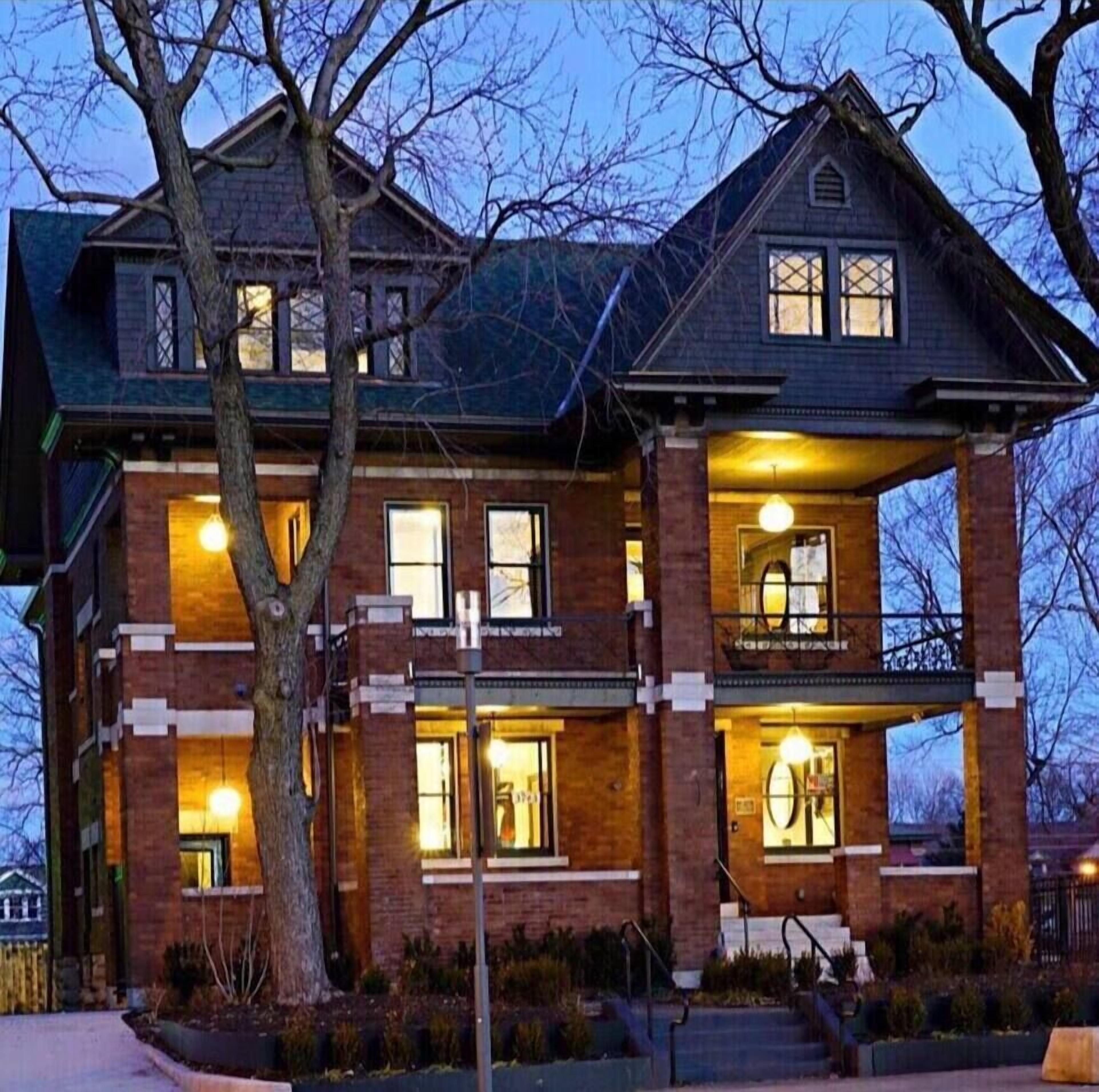 Ivy House | Hyde Park 2nd Floor
